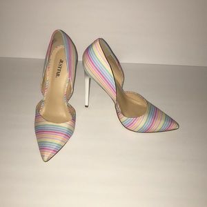 Multicolored Pumps